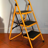 Scaletta in metallo robusta