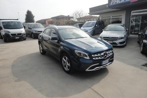 MERCEDES GLA (X156) GLA 200 d Automati...