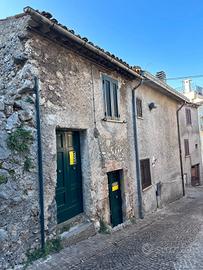 Vico nel Lazio, da ristrutturare 