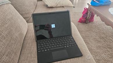 Microsoft Surface 9 i5 8 gb Ram
