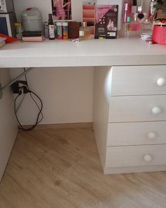 letto più scrivania 