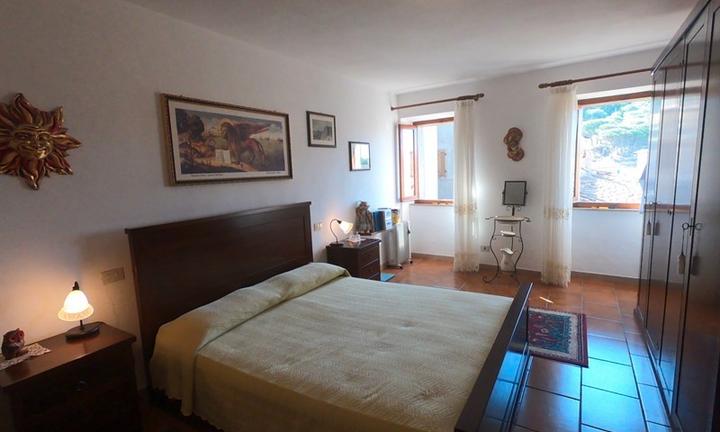 Casa isola del giglio (gr)