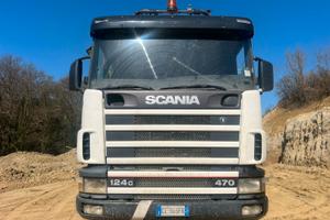 autocarro quattro assi ribaltabile