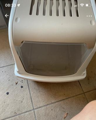 Toilette per gatti chiusa