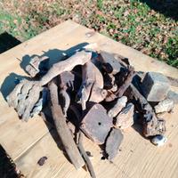 Addobbi in legno e pietra pomice 