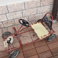 macchina a pedali vintage 