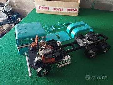 TAMIYA  CAMION  1/14 GLOBE LINER