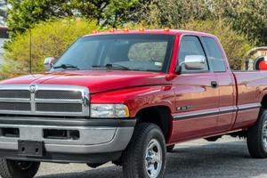 Dodge RAM o Chevy tahoe