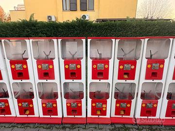 Distributore palline