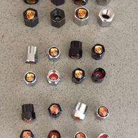 Cappelletti cappucci tappi valvole stemma PORSCHE
