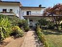 villa-a-schiera-a-grezzago