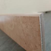 Battiscopa in ceramica 
