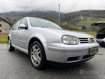 Volkswagen Golf 1.6 16V cat 5 porte Highline PLUS