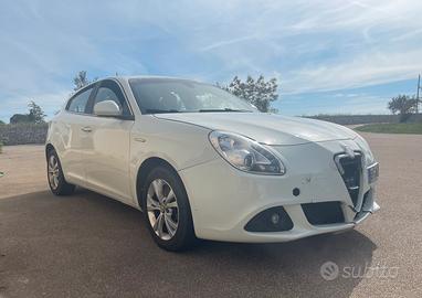 ALFA ROMEO Giulietta 2.0 JTDm-2 170 CV Progression