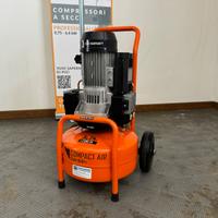 Compressore 24 Litri Gentilin C330/24 Volt 220