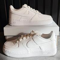 Nike Air Force 1 bianche, taglia 42
