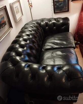 Divano Chesterfield Frau originale 