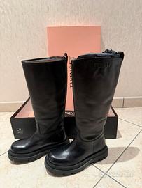 Stivali in pelle nera Twinset nuovi, n.38