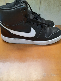 Scarponcino nike hotsell