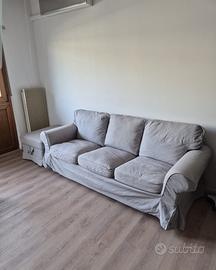 divano 3 posti con pouf