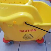 Secchio mocio 32L con ruote