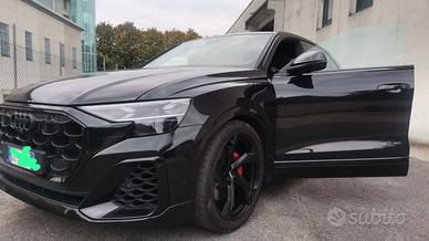 AUDI Q8 S 286CV