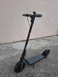 Monopattino elettrico Segway - Ninebot KickScooter