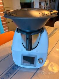 Bimby TM5 completo di Cook-key, stick e libri