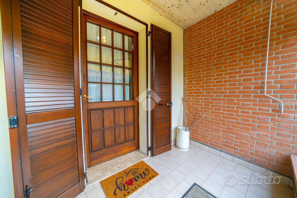 VILLA A SCHIERA A SANT'ILARIO D'ENZA - Vista 4