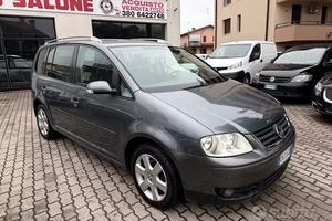 Volkswagen Touran 2.0 TDI 140cv Highline