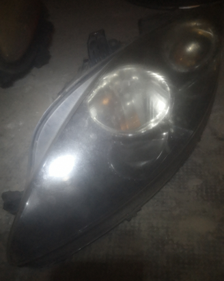 Fanale sinistro seat leon 2da serie
