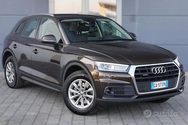 AUDI Q5 35 TDI quattro S tronic Business