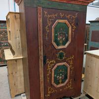 Armadio dipinto antico tirolese arte povera