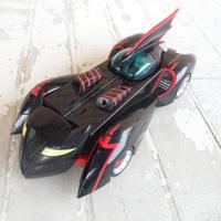 BATMOBILE TRASFORMABILE IN BATJET con figurino