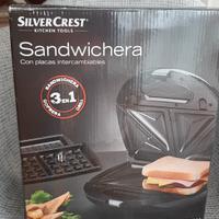 Piastra multiuso per toast, grill e cialde