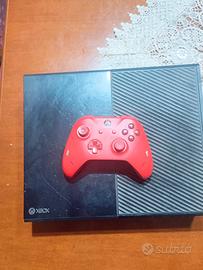 Xbox One con annesso pad