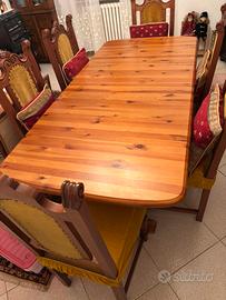 Tavolo allugabile  compreso sedie