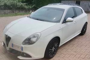 alfa romeo Giulietta QV  1750 235cv turbo benzina 