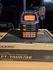 Yaesu FT 70D c4fm