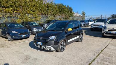 FIAT New Panda CROSS HYBRID 1.0cc 70cv