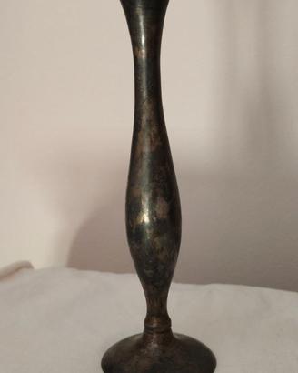 Vaso monofiore in metallo