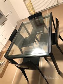 Tavolo cristallo allungabile con sedie