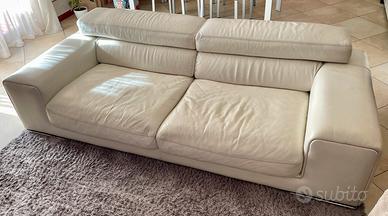 Divano in vera pelle