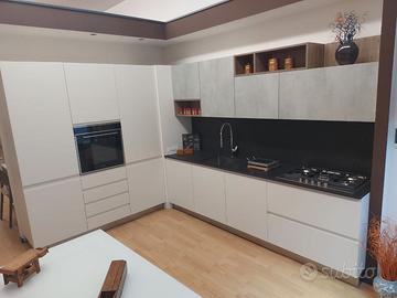 Cucina NUOVA laccata Arredo3