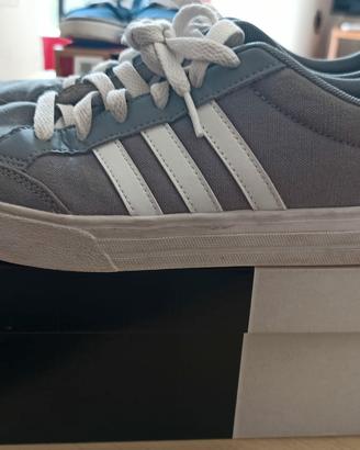 Scarpe Adidas e champion come nuove