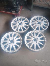 cerchi in lega 16 Ford 