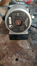 Circolatore Pompa Grundfos UPS15-60 Riello