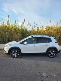 Peugeot 2008 BlueHDi 100 Allure - Full Optional