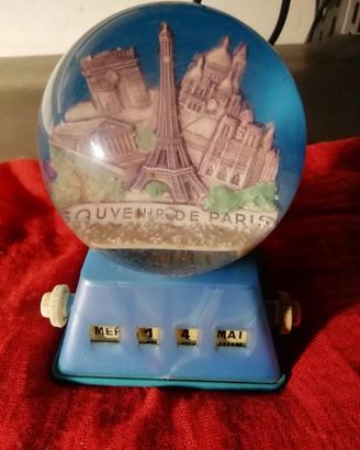 palla di neve paris antica