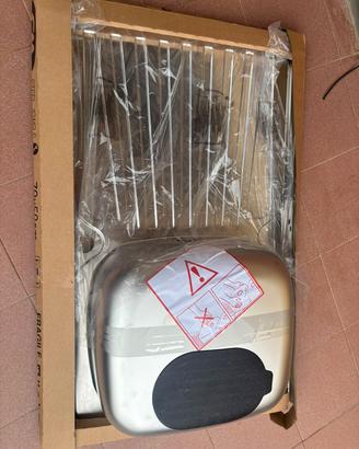 lavandino in acciao con miscelatore 